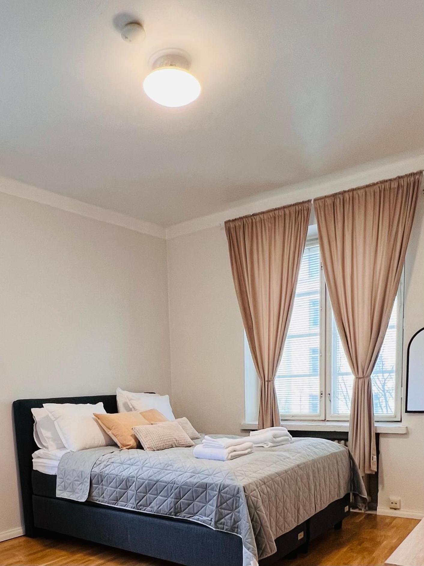 Your Chic Vibrant Airbnb Helsinki Esterno foto